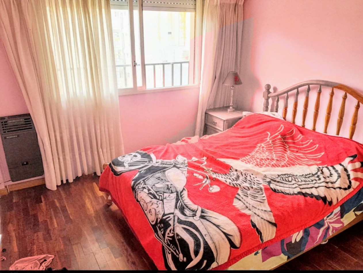 VENTA DEPARATAMENTO DE TRES AMBIENTES ZONA CENTRO