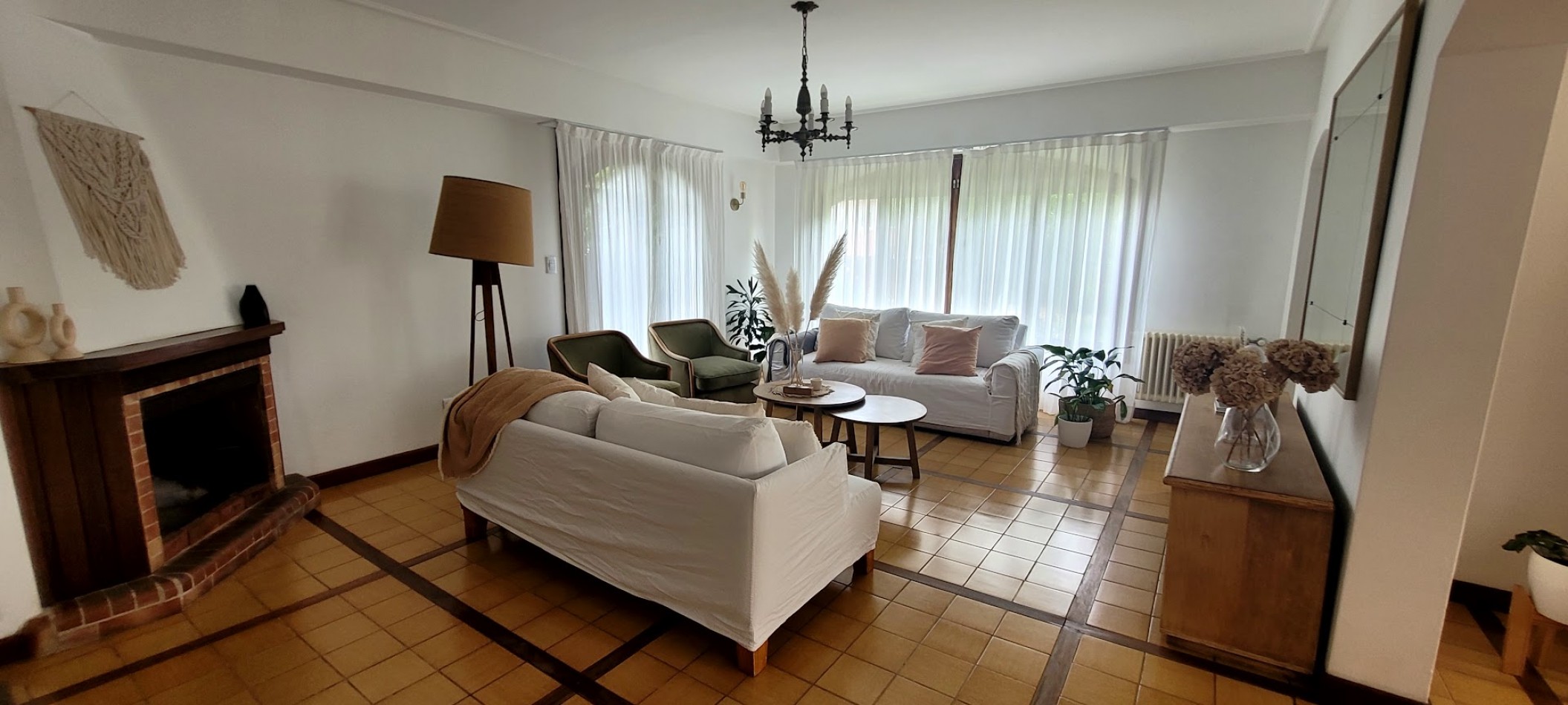 Venta exclusiva casa totalmente reciclada y lista para disfrutar, ubicado en uno de los barrios mas codiciados san carlos 