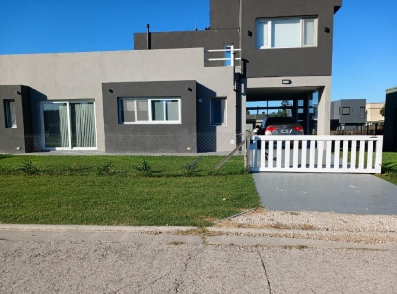 Venta de casa en Barrio Privado Tierras del Mar 