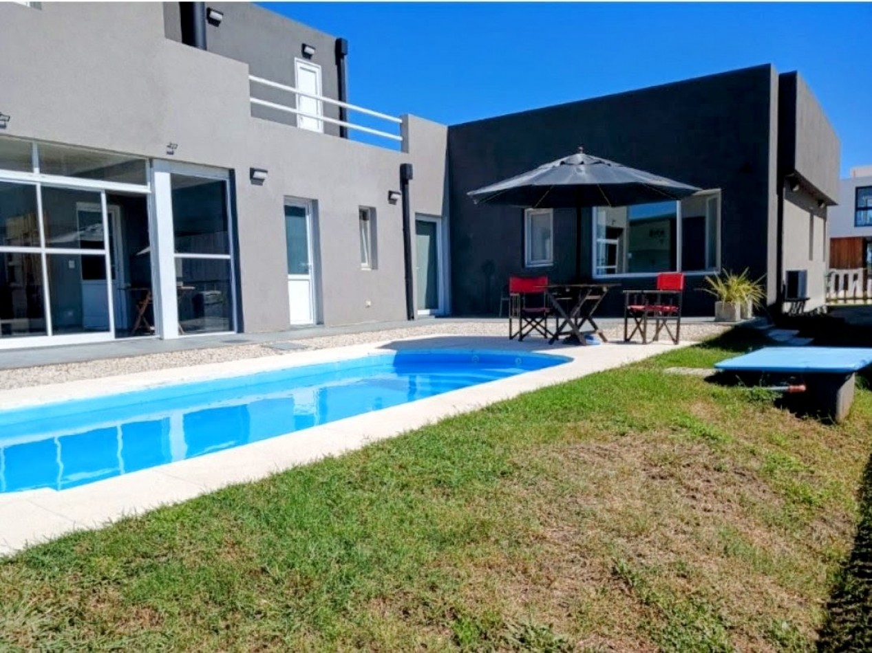 Venta de casa en Barrio Privado Tierras del Mar 