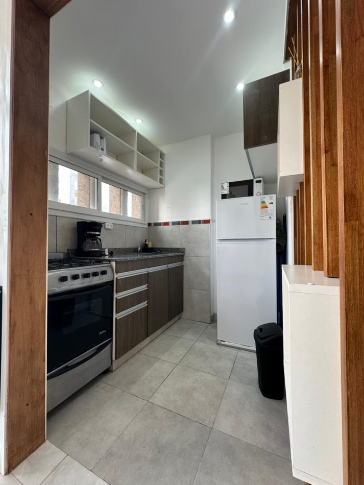 VENTA DE ENCANTADOR DEPARTAMENTO DE DOS AMBIENTES RECICLADO 